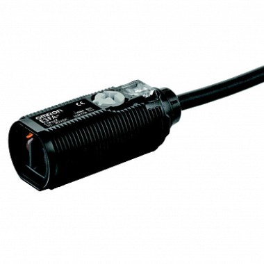 Датчик фотоэл. E3FA, M18, пластик, красный свет, рефлекторный с MSR, 0-500мм, NPN, на свет/темноту,