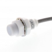 E2FQ-X5F1 - Датчик индуктивный E2FQ