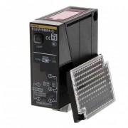 Датчик фотоэлектрический, отражение от рефлектора, 4m, AC/DC, реле E3JM-R4M4-G OMS