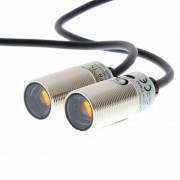Датчик фотоэл. E3FB, M18, металл, красный свет, световой барьер, 20м, NPN, на свет/темноту, кабель 2